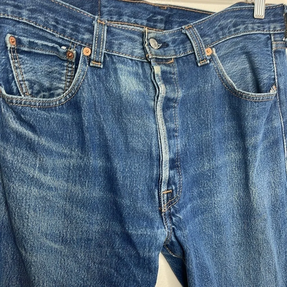 Levi's 501 Button Fly Medium Wash Straight Leg Jeans Size 34 x 34 BLEMISH